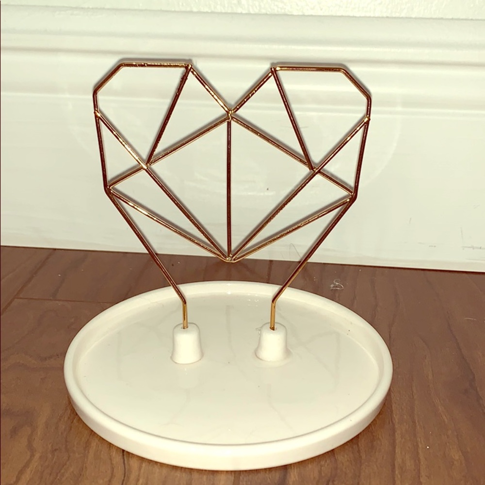 White & Rose Gold Geometric Heart Jewelry Stand